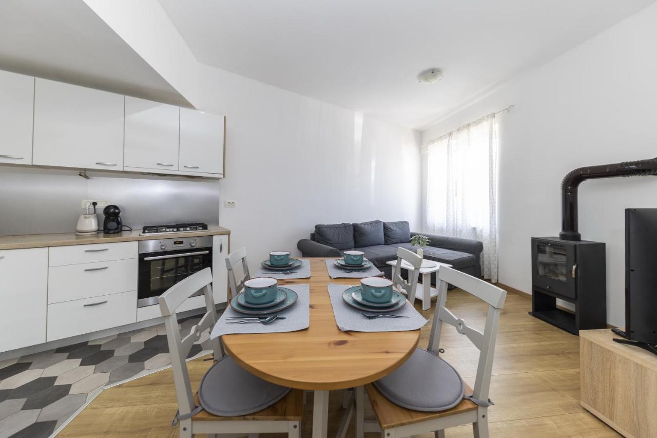 Apartments 23 And 25 With Free Private Parking Zadar Eksteriør bilde