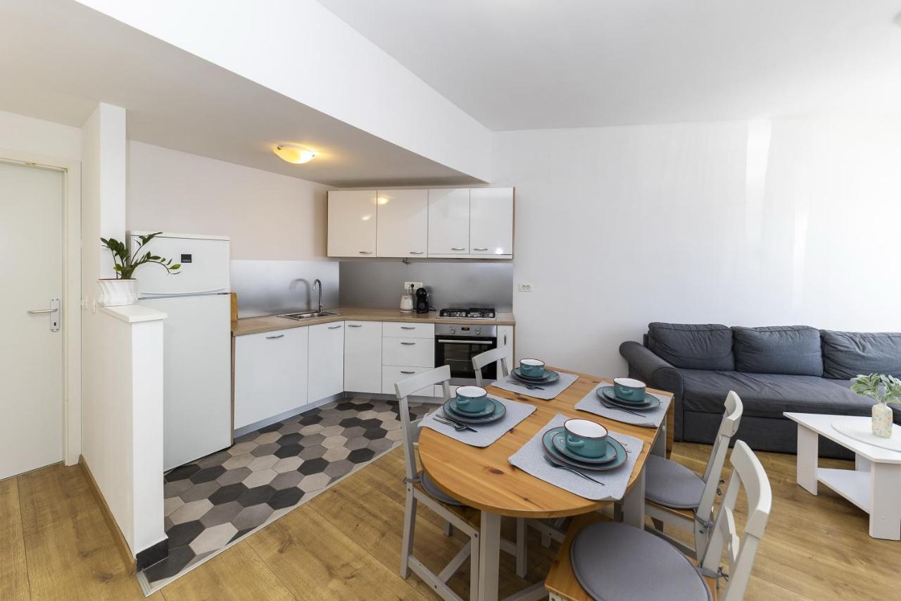 Apartments 23 And 25 With Free Private Parking Zadar Eksteriør bilde