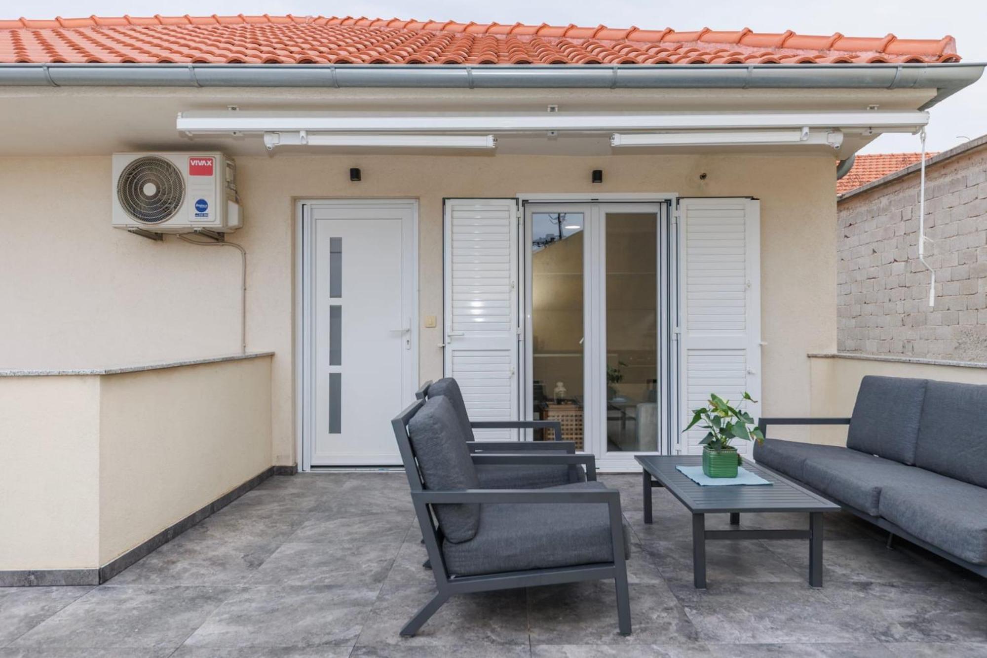 Apartments 23 And 25 With Free Private Parking Zadar Eksteriør bilde